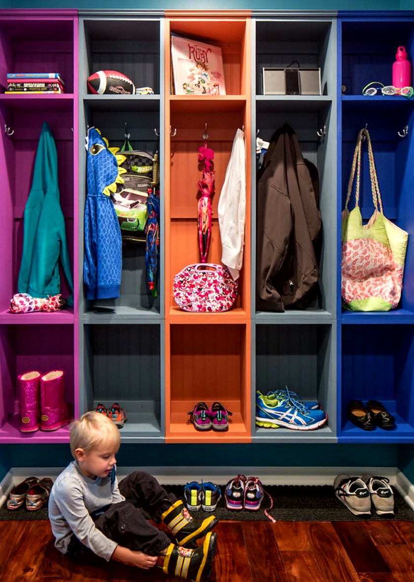 Детская цветная гардеробная комната Чебоксары