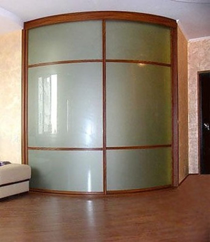 Встроенный шкаф купе радиусный в классическом стиле Чебоксары